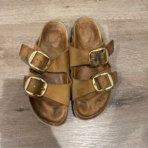 Arizona big gold buckle brown Birkenstocks sz 40
